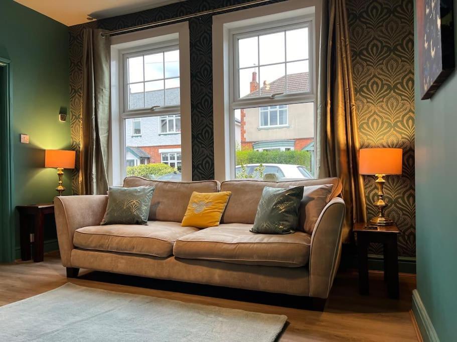 The Rose- Grd Floor, 2-5 Beds, Smarttv, Uni, Tram, M250 Fibre Apartamento Nottingham Exterior foto