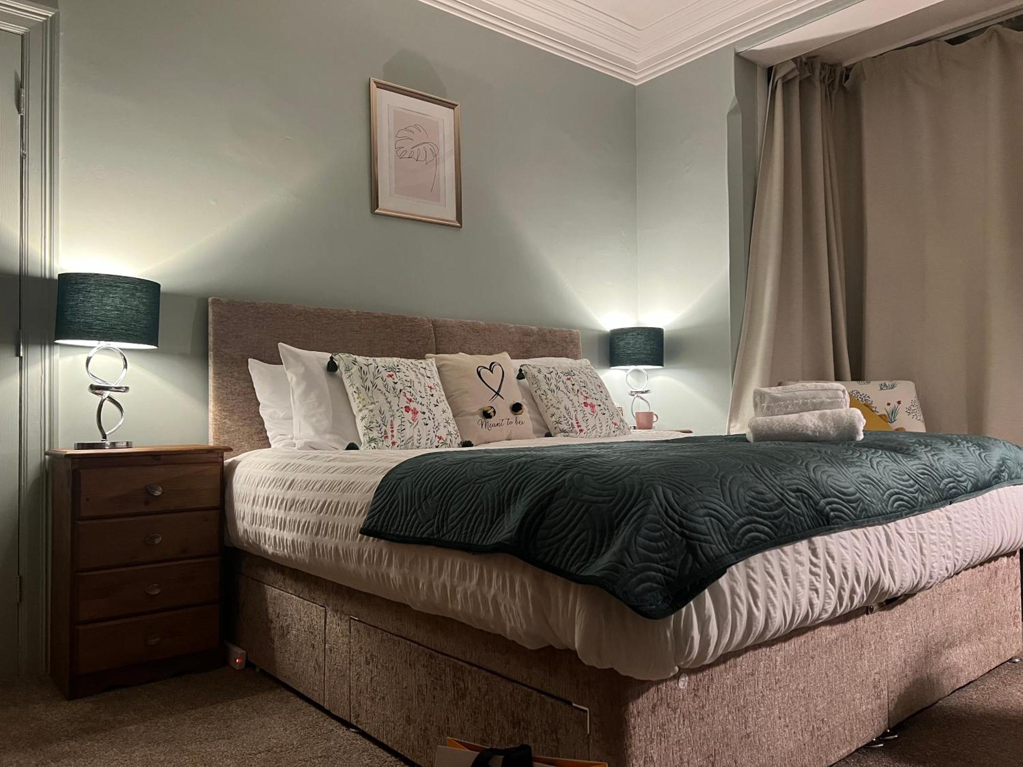 The Rose- Grd Floor, 2-5 Beds, Smarttv, Uni, Tram, M250 Fibre Apartamento Nottingham Exterior foto